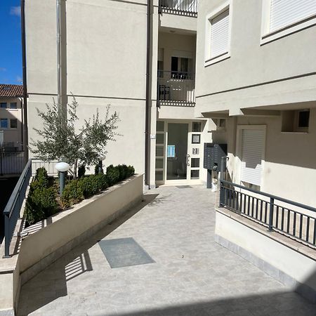 Appartement Santa Chiara à LʼAquila Extérieur photo